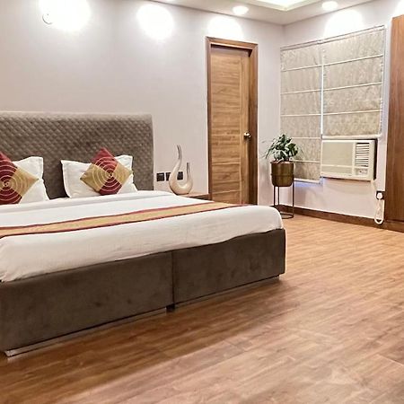 The Dream House Bed and Breakfast New Delhi Exteriör bild