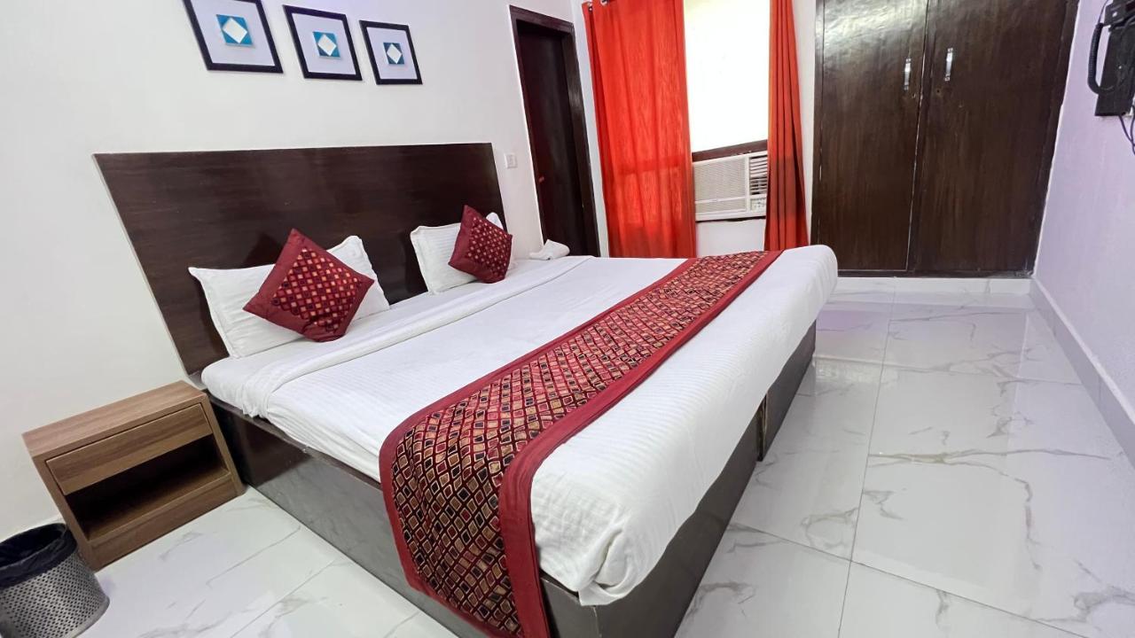 The Dream House Bed and Breakfast New Delhi Exteriör bild