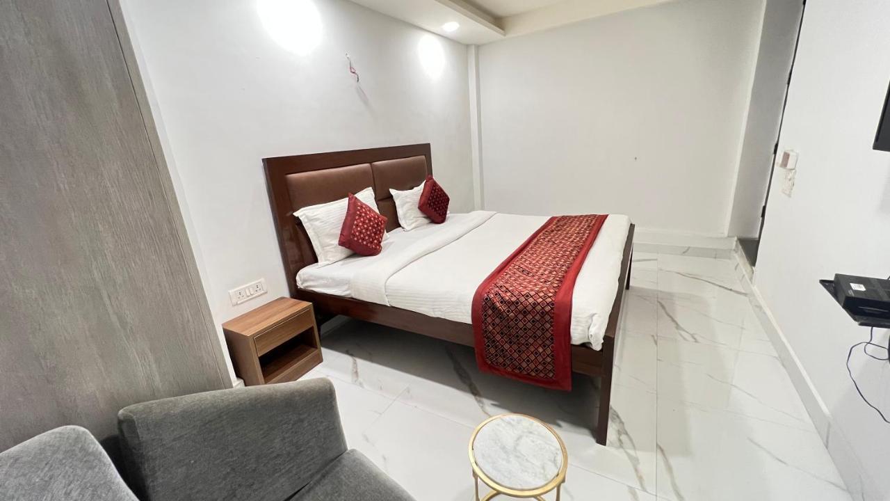The Dream House Bed and Breakfast New Delhi Exteriör bild