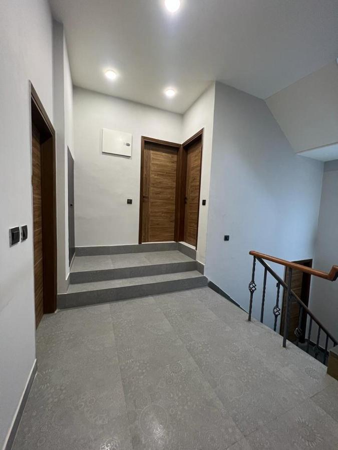 The Dream House Bed and Breakfast New Delhi Exteriör bild