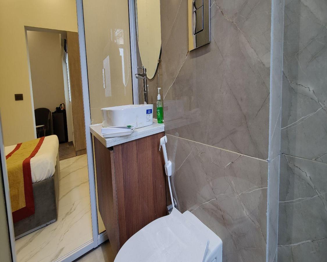 The Dream House Bed and Breakfast New Delhi Exteriör bild