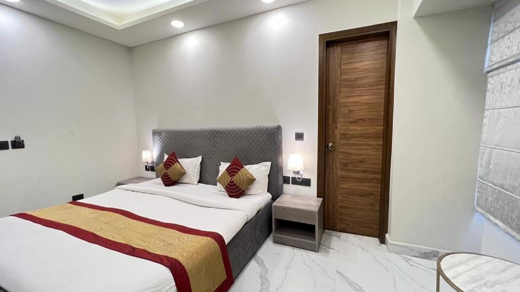 The Dream House Bed and Breakfast New Delhi Exteriör bild